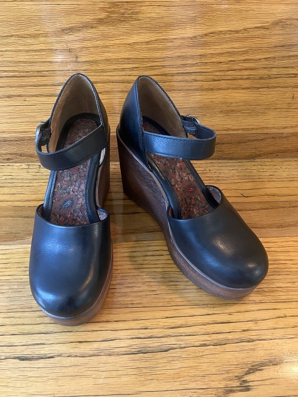 B.O.C Black Platform Shoes Women’s Size 7M